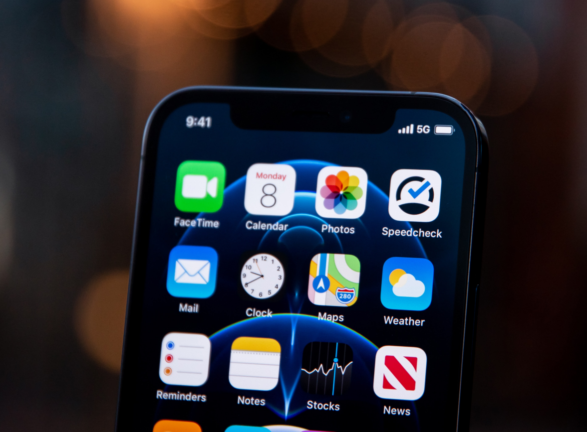北碚苹果手机维修分享为什么 iPhone 12 在冬季会自动关机 